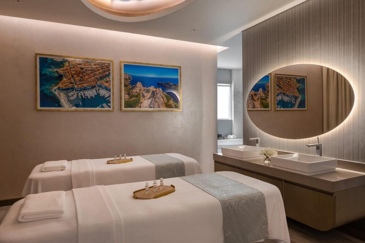 Paramount Hotel Midtown Dubai Exterior photo Spa at the hotel