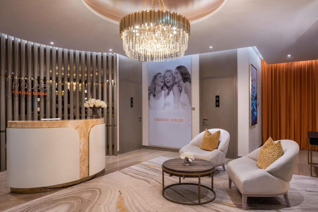 Paramount Hotel Midtown Dubai Exterior photo The interior of the salon